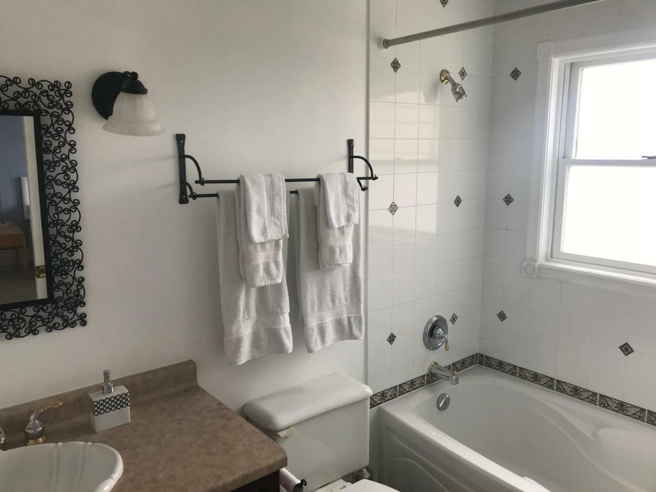 Dicksons Family Suite Niagara-on-the-Lake Exterior foto